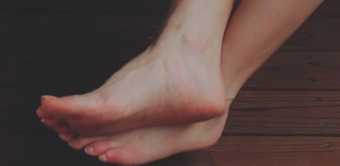 Nashiko Momotsuki Feet